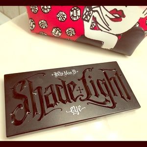 Kat Von D Glimmer Shade & Light Eye Shadow Palette
